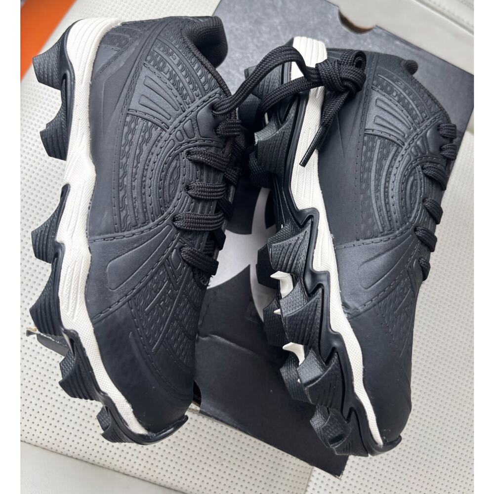 Under Armour UA Glyde Sola RM Jr Softball Cleats Youth 11K Black 6000720-001 NIB